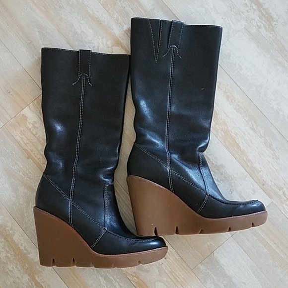 Michael Kors boots - Picture 1 of 4